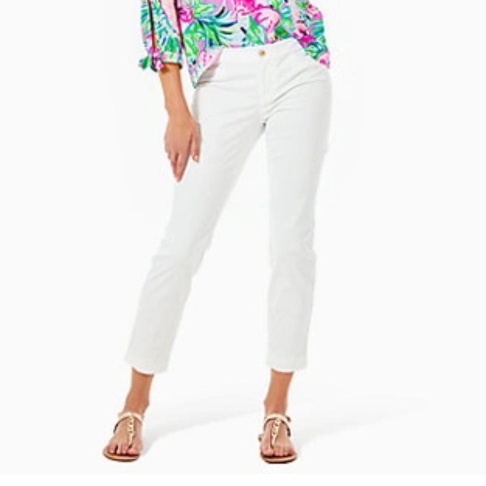 Lilly Pulitzer White Women capri pants- textured